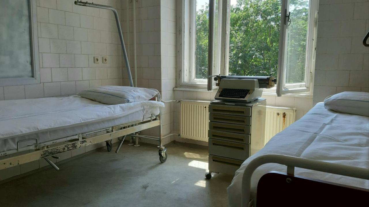 Хостел Franz Kafka Spital Брно Экстерьер фото