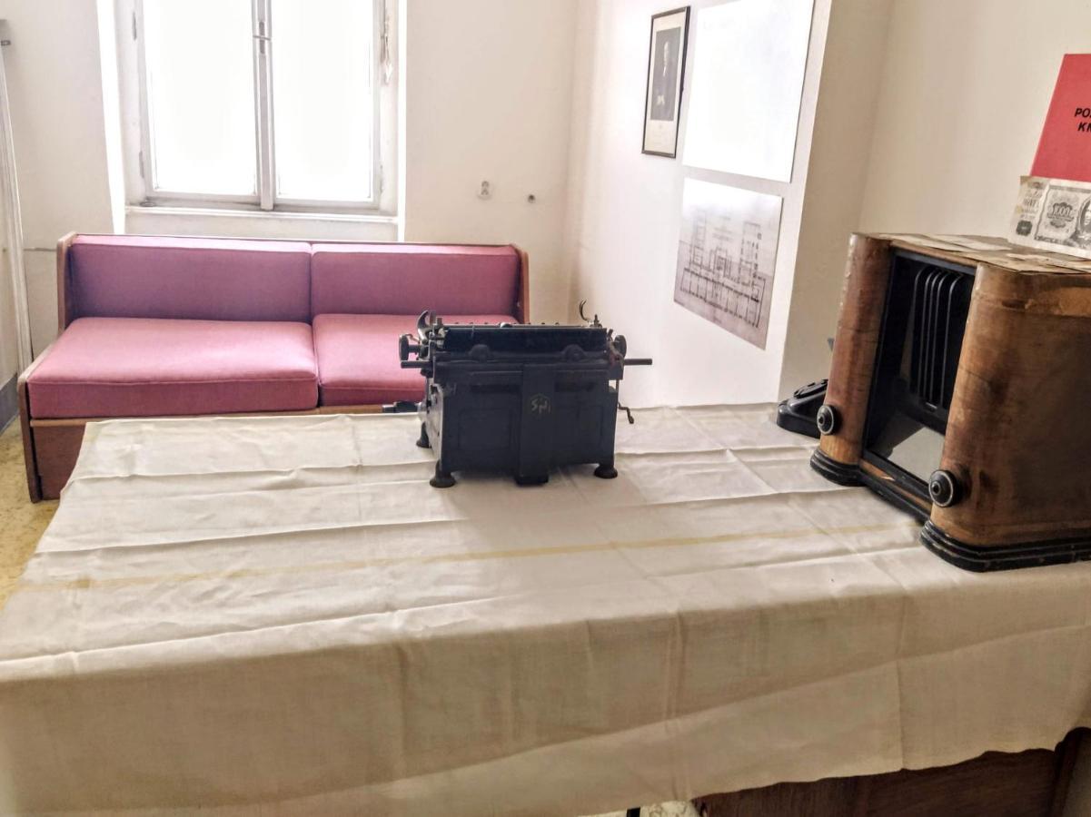 Хостел Franz Kafka Spital Брно Экстерьер фото